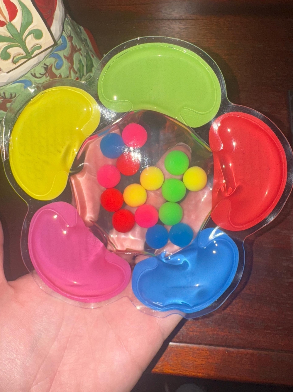 2 Piece Colorful Flower Sensory Pop Toy And Hedgehog